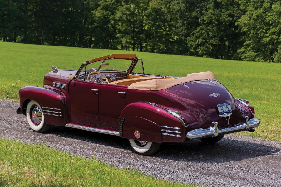  Cadillac Series 62 Convertible Sedan (6229D) 1941 года  (фото 33 из 51)